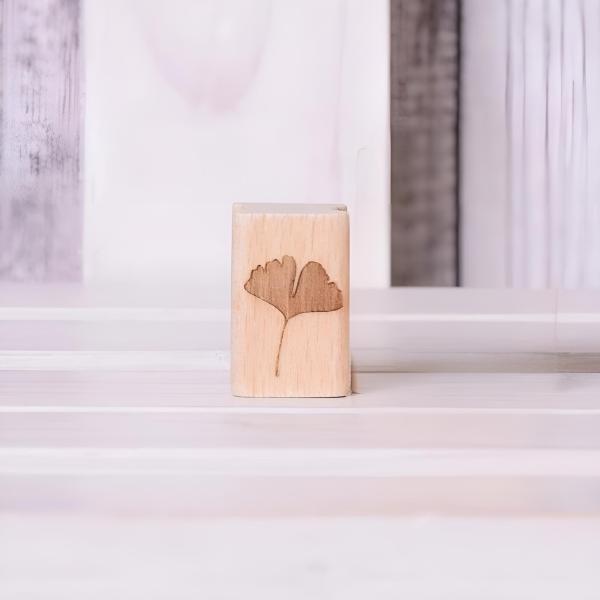 Stempel Ginkgo klein